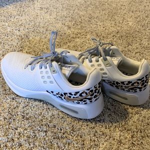 Nike Women’s Air Max Bella TR 4 Premium 'White Leopard' DA2748-105 - size 7